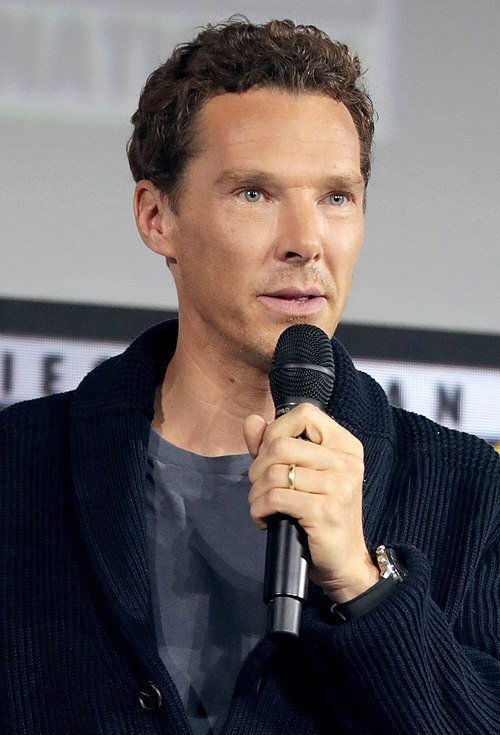 Benedict Cumberbatch Profile & Biography