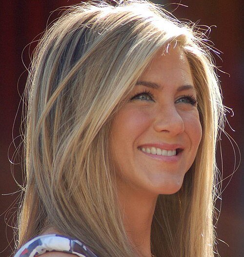 Jennifer Aniston Profile & Biography