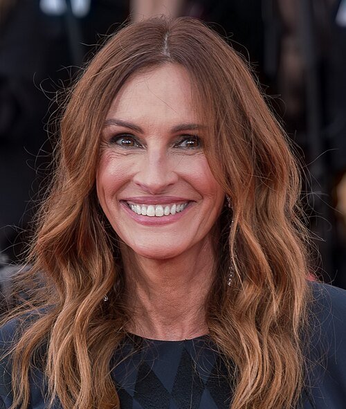 Julia Roberts Profile & Biography