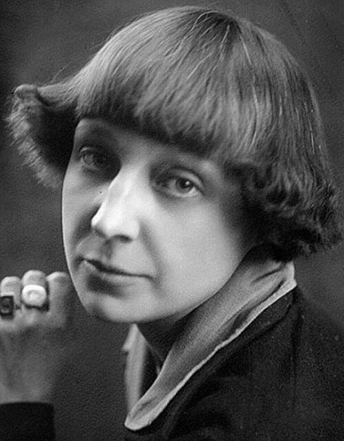 Marina Tsvetaeva Profile & Biography